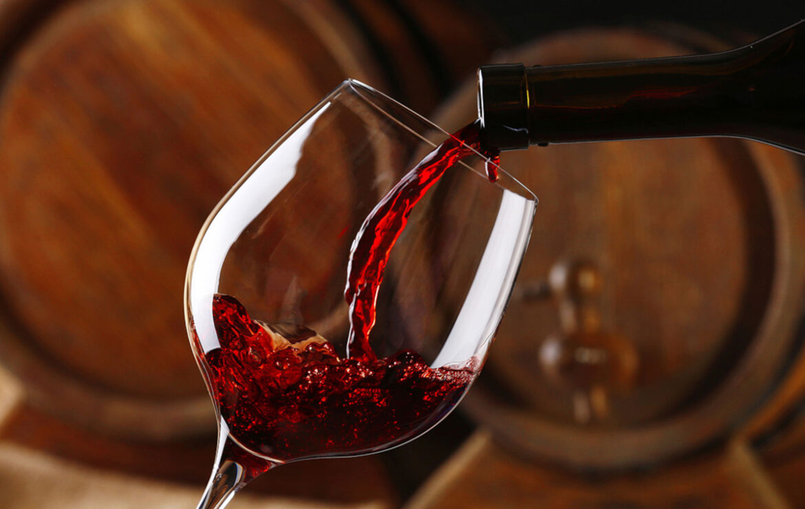 Qual è il trucco per bere meno vino?